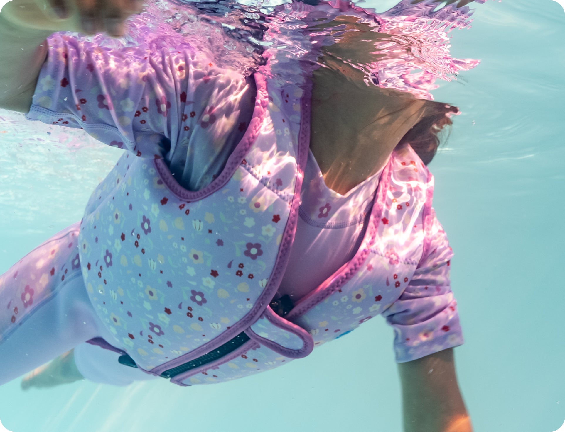 Swim Vest vs Float Jacket vs Armbands: What’s Best for Kids?
