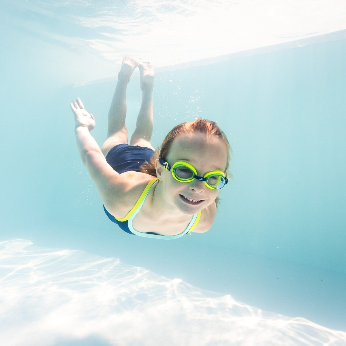 Junior Koi Goggles Lime 6-14 Years