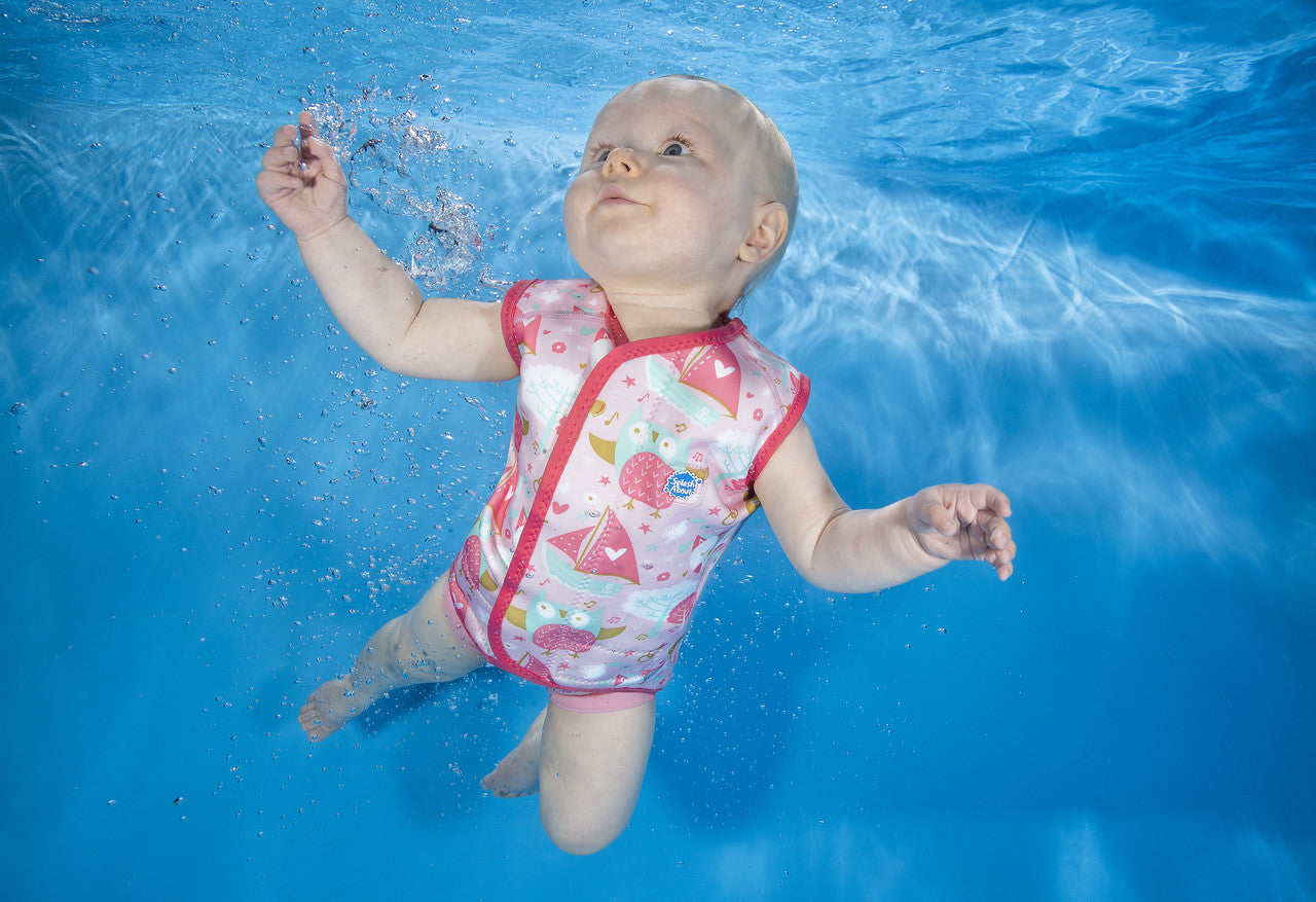Infant Suit Essentials: Keeping Babies Comfortable in the Pool