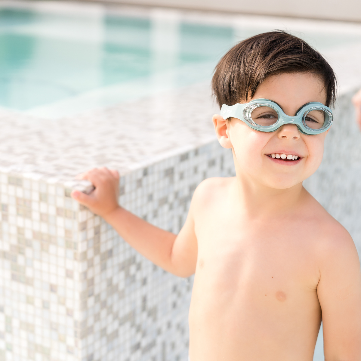 Happy Nappy™ Costume & Guppy Goggles Bundle