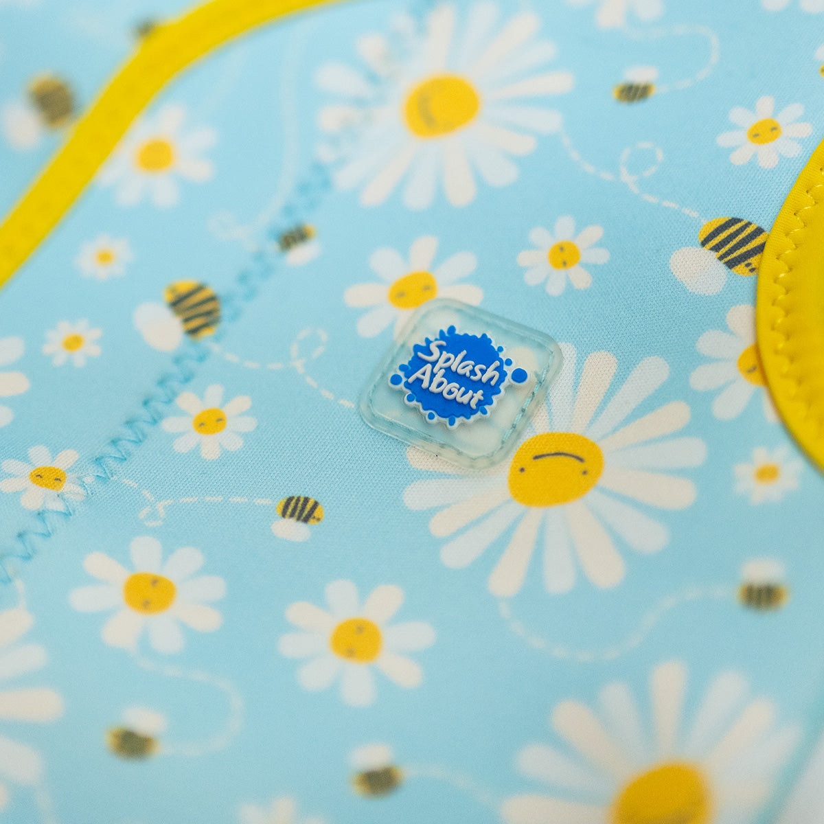 Baby Wrap™ Daisy Bee